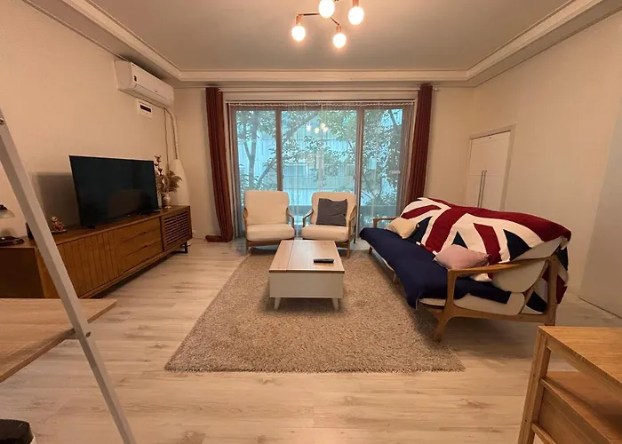 Happy Hapjeong Apartment